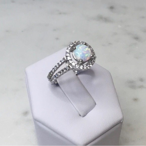 Sale $30 Firm! Sterling Silver White Opal Cz & Clear Cz Ring - Picture 3 of 17